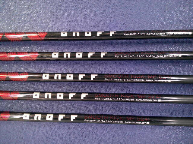 中古 ONOFF AKA (2024)  5本アイアンセット ゴルフ用品