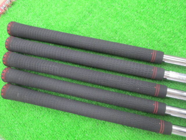 中古 ONOFF FORGED KURO (2022) 5本アイアンセット ゴルフ用品