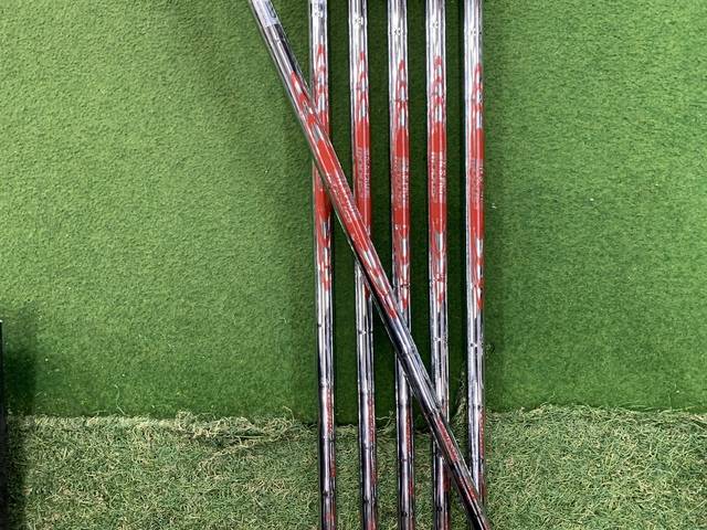 中古 ONOFF FORGED KURO (2022) 6本アイアンセット ゴルフ用品