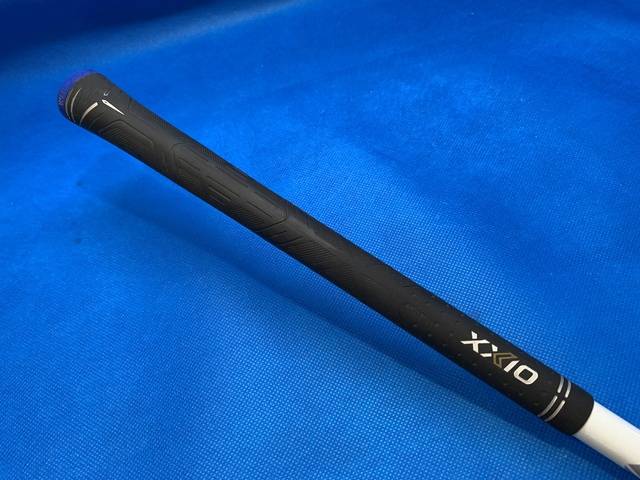 中古 XXIO (2022) ネイビー H4(20°)ユーティリティ ゴルフ用品