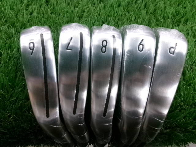 TaylorMade アイアンセット Qi MAX LITE  5本