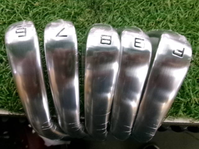 TaylorMade アイアンセット P・8CB FORGED 5本