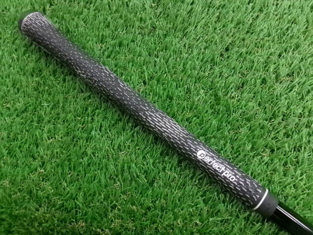 中古 ELYTE Triple Diamond MAX  9°ドライバー ゴルフ用品