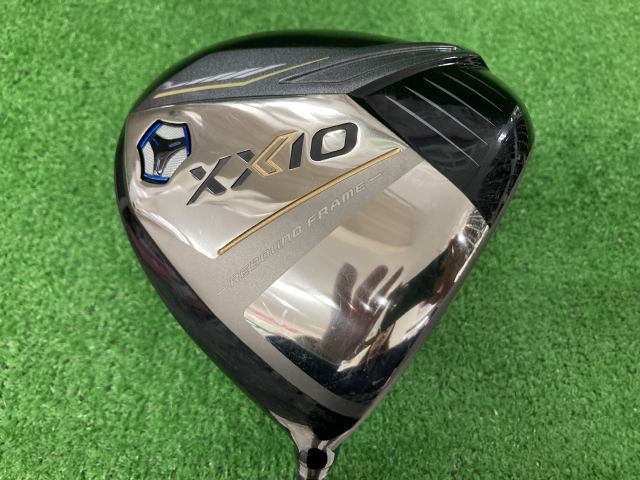 中古ゴルフ ゼクシオ2024 Navy 9.5°の写真