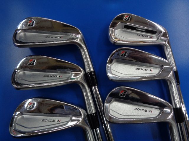 中古ゴルフ TOUR B 201CB 6本の写真