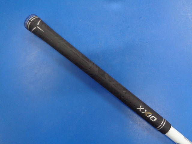 中古 ゼクシオ2022 Navy 7I 28°ユーティリティ ゴルフ用品