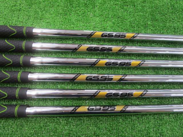 中古ゴルフ TRUE TEMPER シャフトの写真