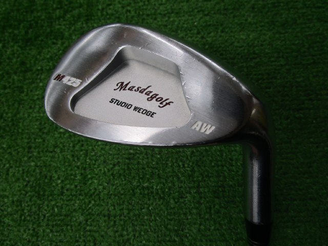 中古ゴルフ STUDIO WEDGE M425 ニッケルクロムメッキ 52°の写真