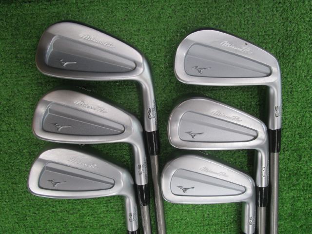中古ゴルフ Mizuno アイアンセットの写真