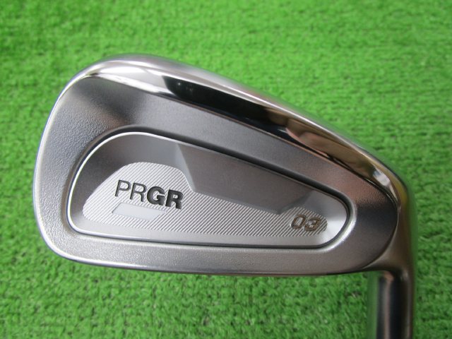中古ゴルフ PRGR アイアンセットの写真