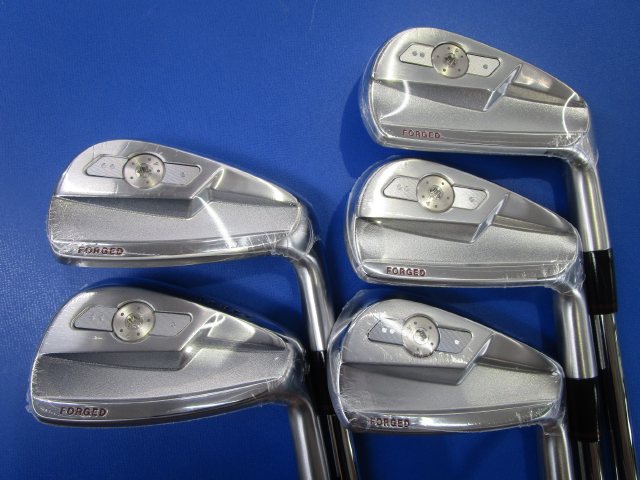 中古ゴルフ ONOFF FORGED KURO 2026 5本の写真
