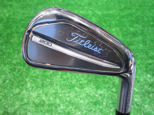 中古ゴルフ Titleist アイアンセットの写真