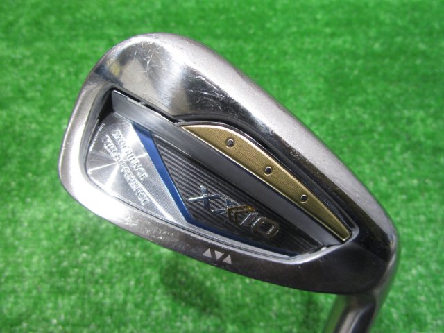 中古ゴルフ ゼクシオ2024 Navy 7I 28°の写真