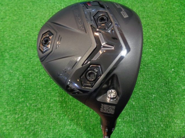 中古ゴルフ cobra ドライバーの写真