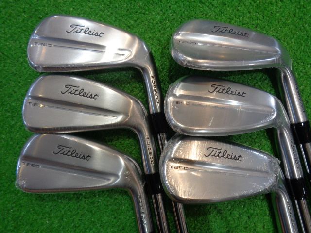 中古ゴルフ Titleist アイアンセットの写真