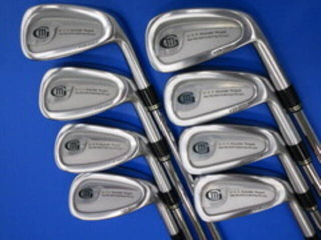 中古ゴルフ CB-2005  8本