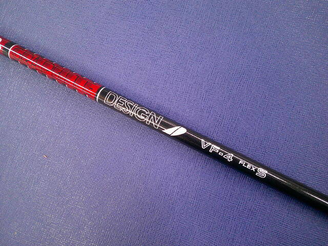 中古ゴルフ TOUR AD VF-4 (S) (テーラーメイド用スリーブ)の写真