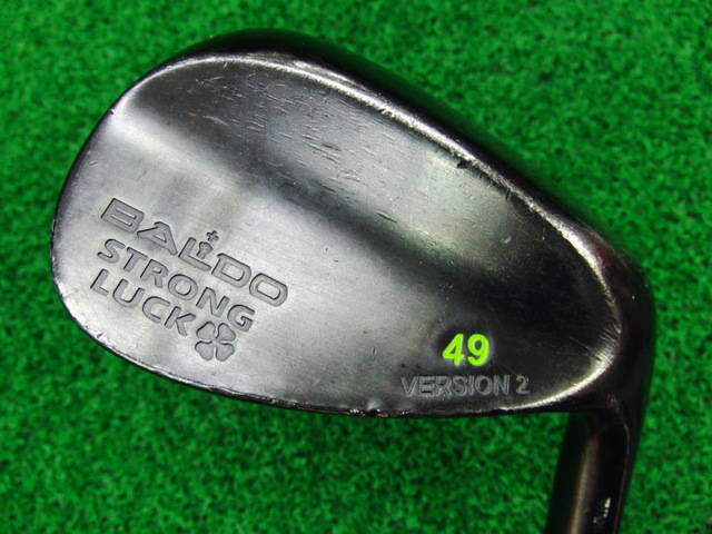 中古ゴルフ STRONG LUCK VERSION 2 49゜の写真
