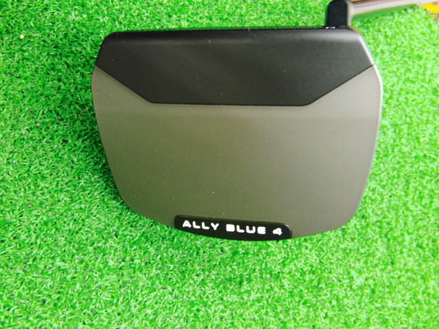 中古ゴルフ PLD (2024) ALLY BLUE 4 (ガンメタル)の写真