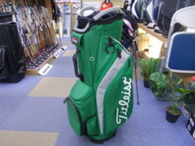 中古ゴルフ Titleist キャディバッグの写真