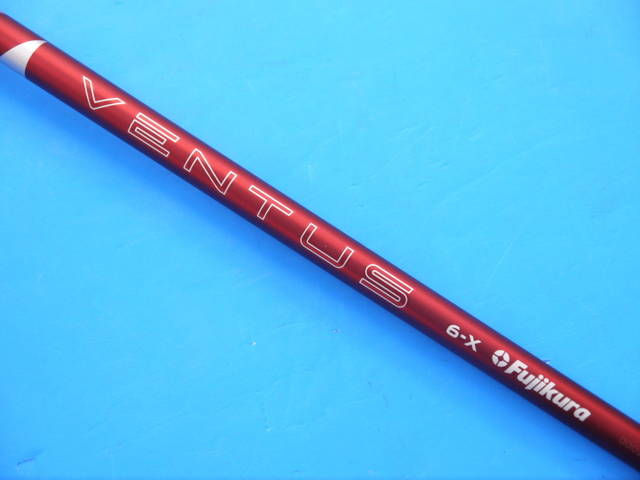 中古ゴルフ (Ｘ) VENTUS RED 2024 VeloCore+ 6 (キャロウェイ用スリーブ)の写真