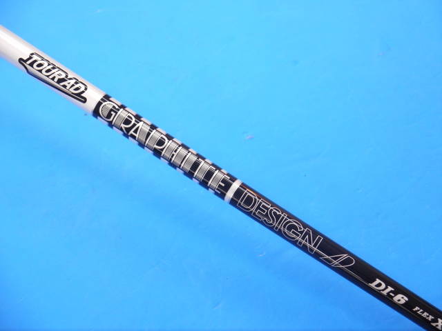 中古ゴルフ (Ｘ) TOUR AD DI-6 Newコスメ(ブラック) (タイトリスト用スリーブ)の写真