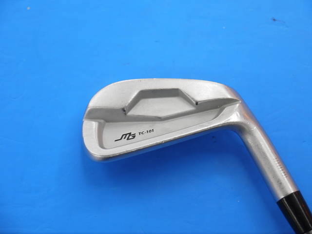 中古美品 三浦技研 TC-101 アイアン 4i-PW 7本組 DG120-S200 三浦
