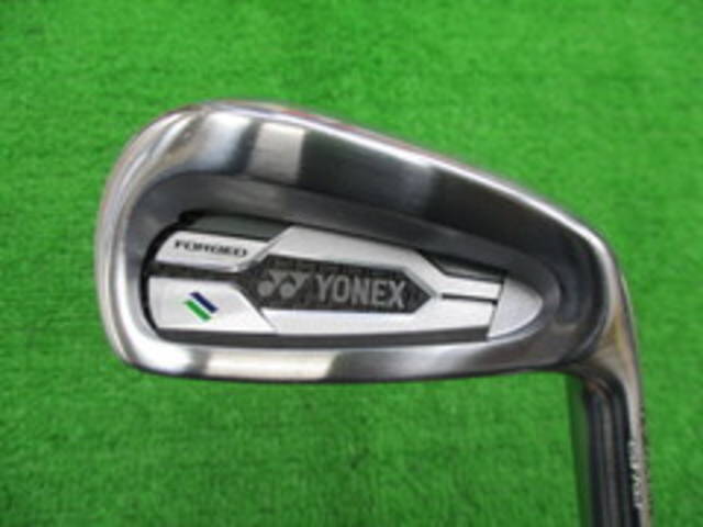 中古ゴルフ YONEX アイアンセットの写真