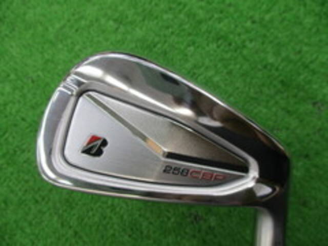 中古ゴルフ BRIDGESTONE アイアンセットの写真