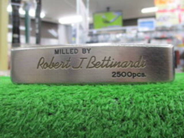 中古ゴルフ R･J BETTINARDI パターの写真
