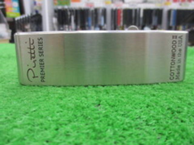 中古ゴルフ Piretti パターの写真