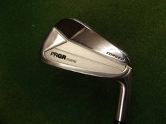 中古ゴルフ PRGR アイアンセットの写真