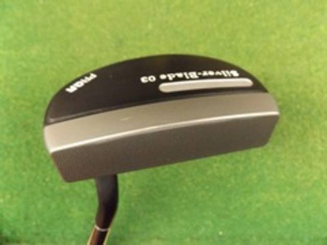 中古ゴルフ PRGR パターの写真