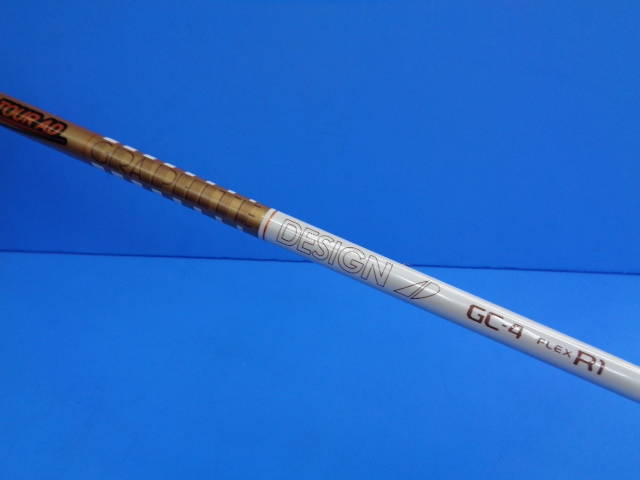 中古ゴルフ TOUR AD GC-4 (R1) (テーラーメイド用スリーブ)の写真