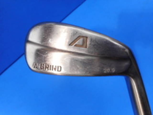 中古ゴルフ A DESIGN GOLF ユーティリティの写真