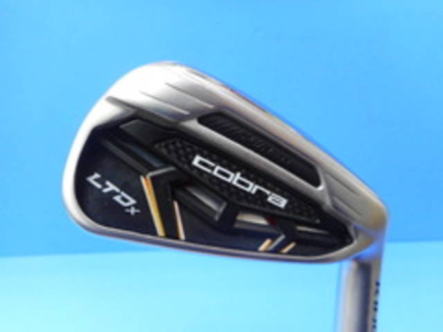 中古ゴルフ cobra ドライバーの写真