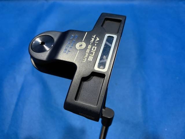 中古ゴルフ Ai-ONE TRI-BEAM 2-BALL BLADEの写真