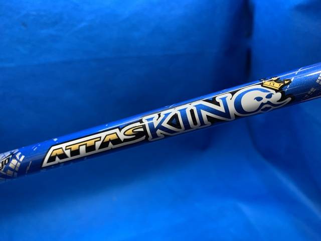 中古ゴルフ (Ｓ) ATTAS KING 4 (テーラーメイド用スリーブ)の写真