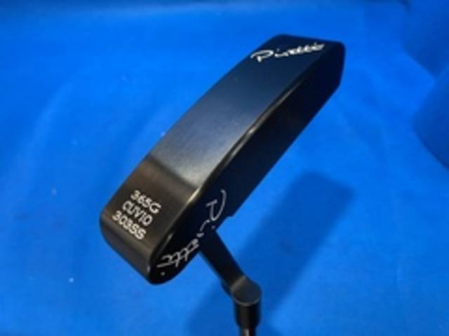 中古ゴルフ Piretti パターの写真