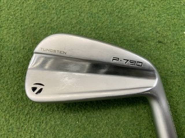 中古ゴルフ TaylorMade アイアンセットの写真
