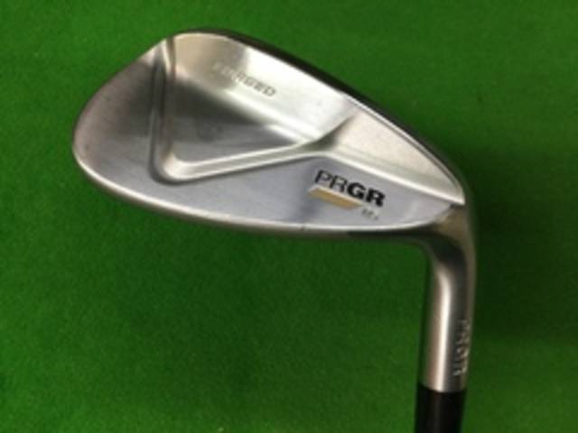 中古ゴルフ PRGR アイアンセットの写真