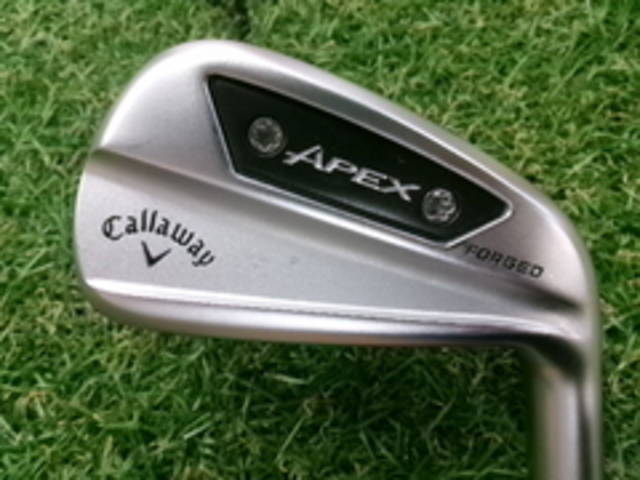 中古ゴルフ Callaway アイアンセットの写真