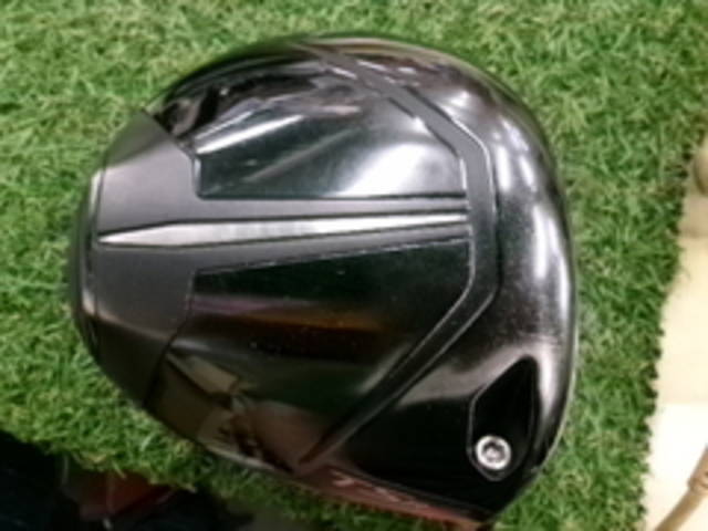 中古ゴルフ Titleist ドライバーの写真