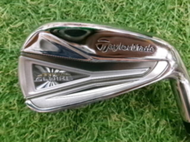 中古ゴルフ TaylorMade ドライバーの写真