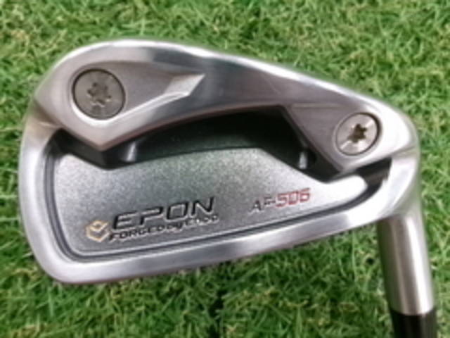中古ゴルフ EPON アイアンセットの写真