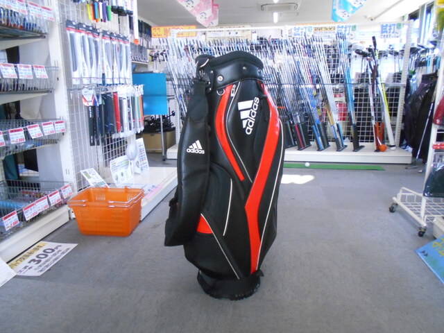 中古ゴルフ adidas 中古キャディバッグの写真